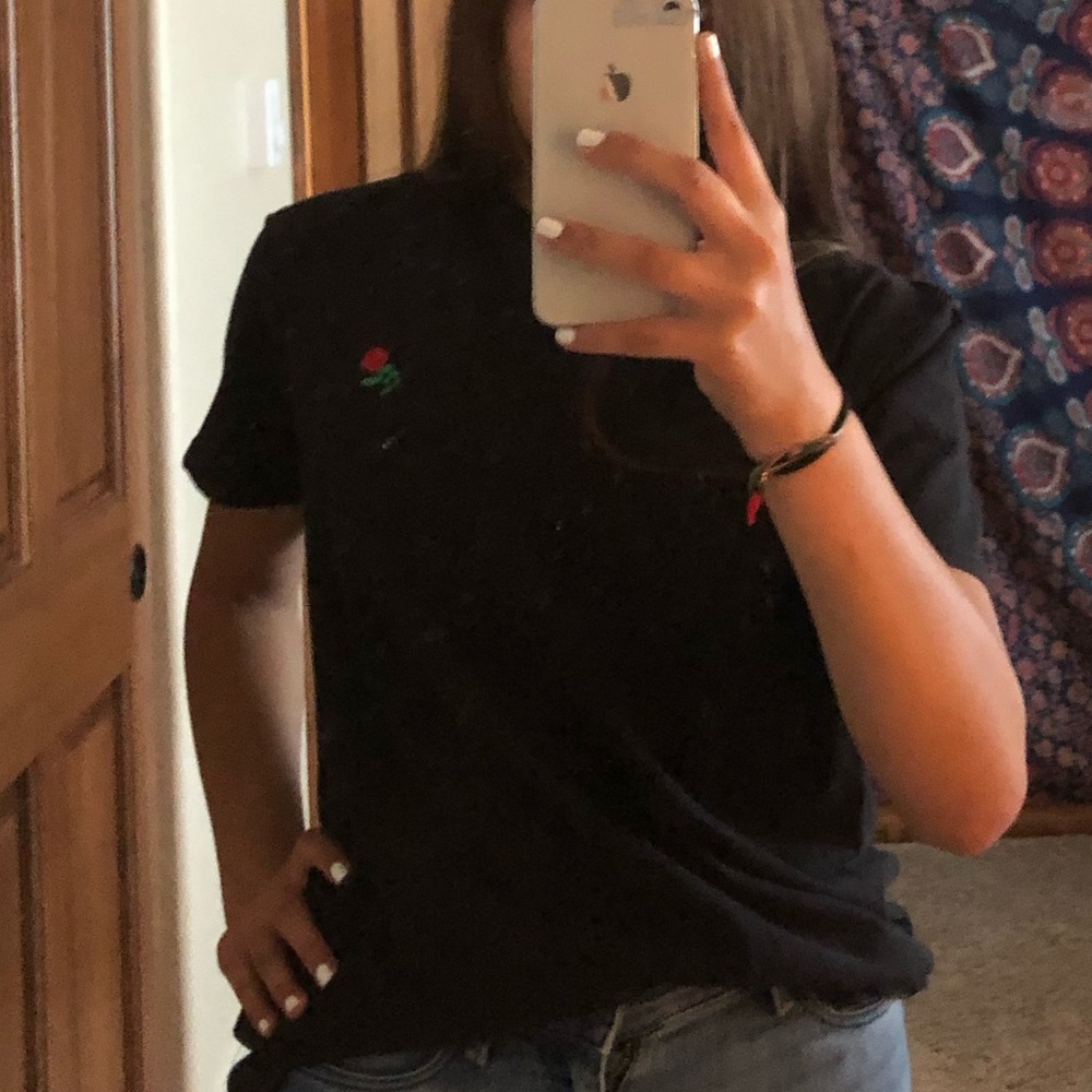 Black rose t shirt
